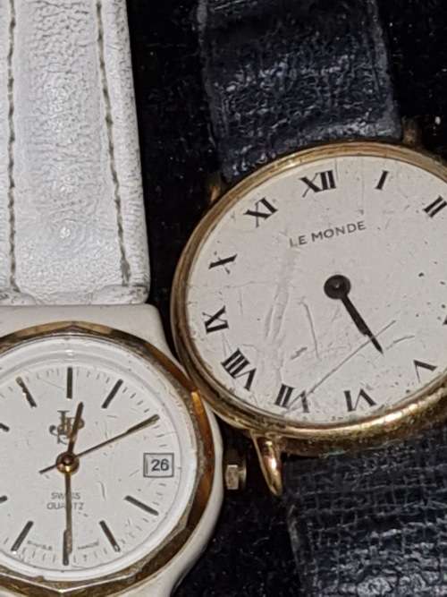 A VINTAGE JOBLOT WOMANS WATCHES SOLD AS IS NOT TESTED
