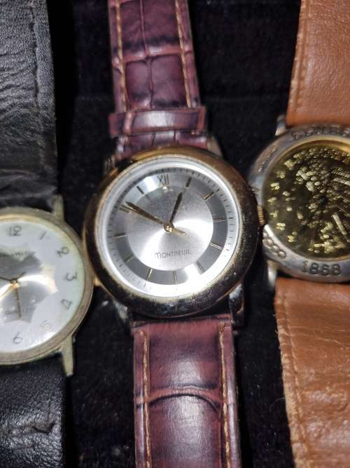 A VINTAGE JOBLOT WOMANS WATCHES SOLD AS IS NOT TESTED