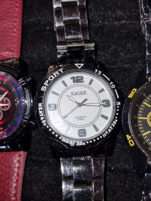A BULK JOBLOT WOMANS WRIST WATCHES SOLD AS IS NOT TESTED