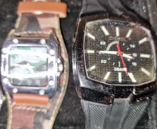 A JOBLOT VINTAGE WOMANS DRESS WATCHES SOLD AS IS NOT TESTED