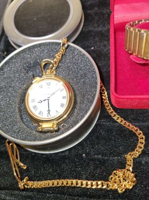 A COLLECTION OF SEIKO WRIST WATCHES AND A FARAH POCKET WATCH SOLD AS IS NOT TESTED