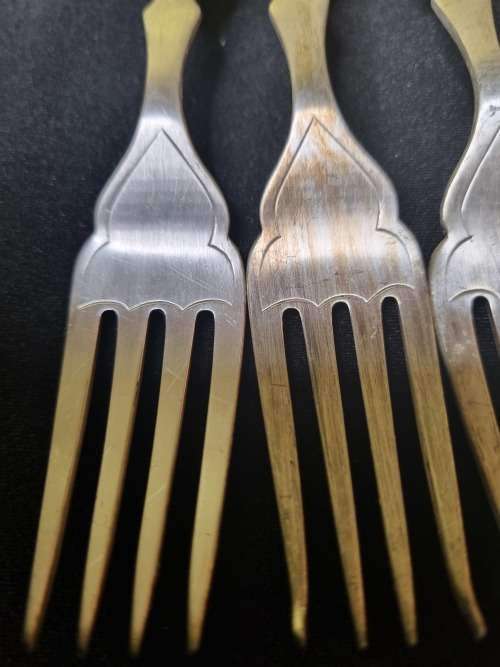 A VINTAGE JOBLOT FISH CUTLERY SOLD AS IS