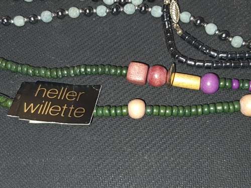 AN EXCLUSIVE VINTAGE JOBLOT COSTUME NECKLACES SOLD AS IS