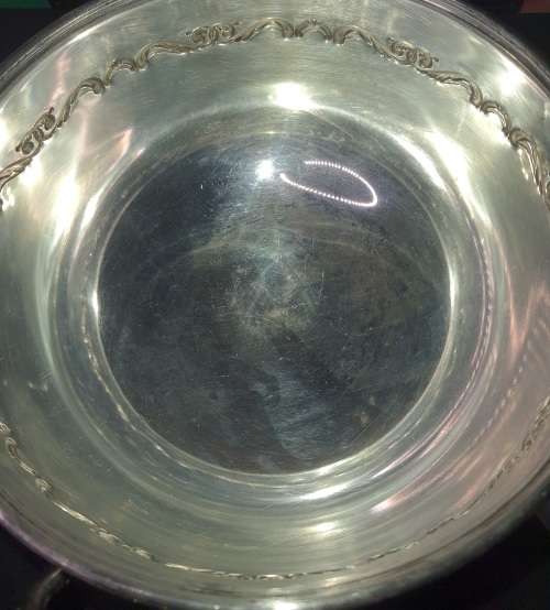 A VINTAGE VICTORIAN STYLE SOUP TURINE EPNS SOLD AS IS