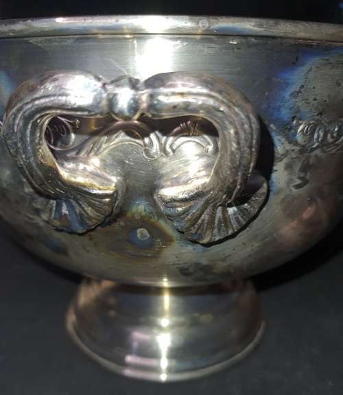 A VINTAGE VICTORIAN STYLE SOUP TURINE EPNS SOLD AS IS