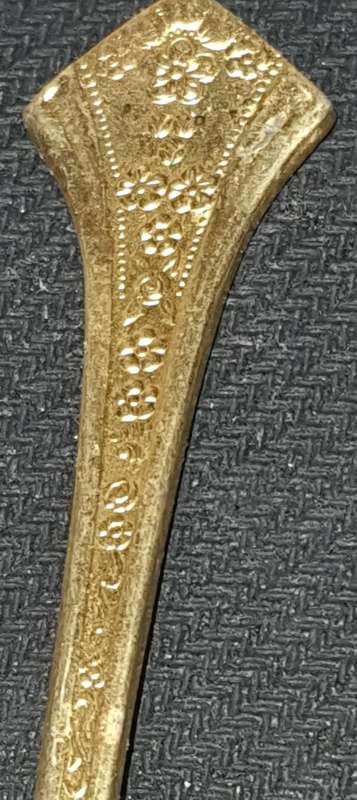 A SET OF EETRITE 24KT GOLD PLATED TEASPOONS