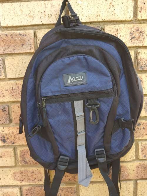 AN AO WAY OUTDOOR SPORTS COLLECTION BACKPACK USED BUT IN GOOD CONDITION SOLD AS IS