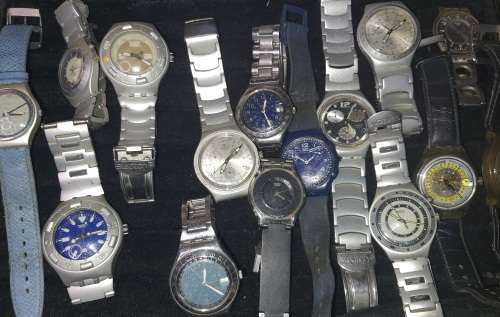 A massive bulk job lot swatch watches i