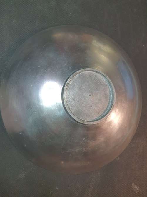 AN ART DECOR CAST ALLUMINIUM ALOY SEVING BOWL SOLD AS IS