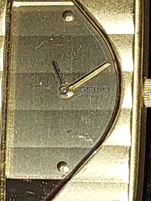 A COLLECTION OF QUALITY VINTAGE SEIKO QUARTZ AND OTHER  WATCHES SOLD AS IS NOT TESTED