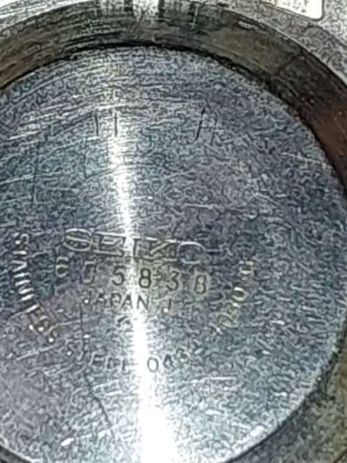 A COLLECTION OF QUALITY VINTAGE SEIKO QUARTZ AND OTHER  WATCHES SOLD AS IS NOT TESTED