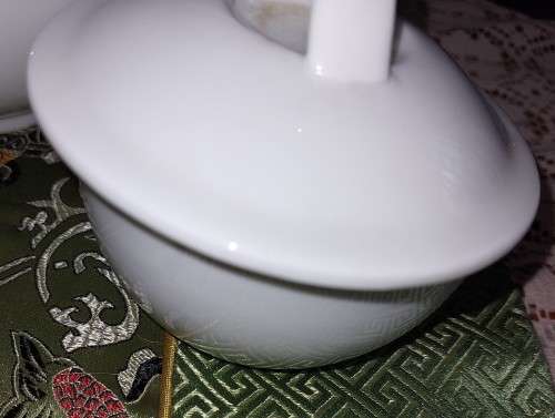 A BOARD MANS TEA JUG, SUGAR BOWL WITH A LID AND A MILK JUG IN GOOD CONDITION SOLD AS IS