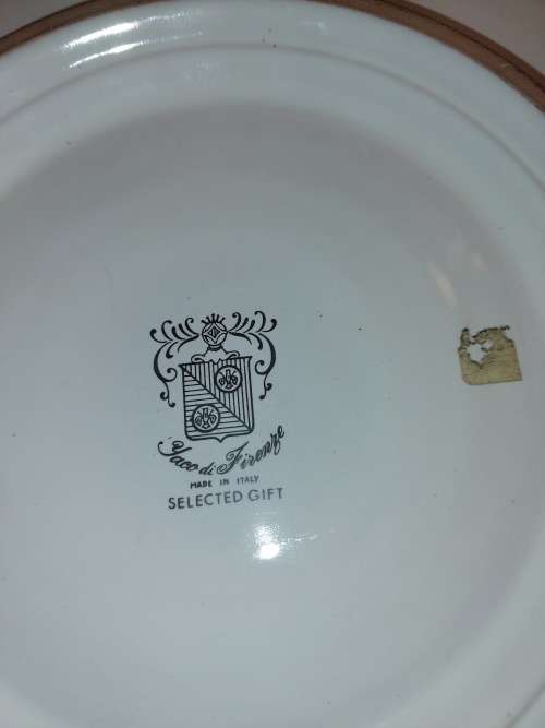 A collection of vintage ashtrays in great condition hand made in Italy sold as is