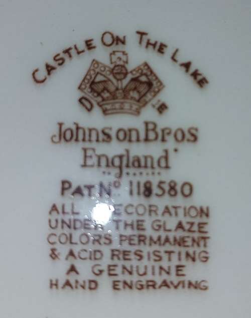 A GENUINE PERFACT CONDITION 1940s EDITION JOHNSON BROS ENGLAND PATENT :118580 CASLTE ON THE LAKE