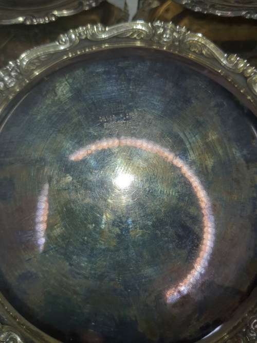 AN ELWECO SILVER PLATED ON STEEL FINGER FOOD SERVING TRAY SET IN GREAT CONDITION SOLD AS IS