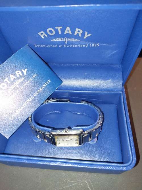 A RARE VINTAGE ROTARY WOMANS STAINLESS STEEL WATCH WITH THE MANUALS AND BOX ALL ORIGINAL