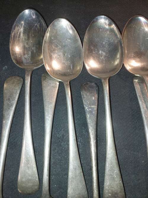 A VINTAGE COLLECTION OF 18 KL EPNS A1 20 DWTS DZ TABLESPOONS  SOLD AS IS