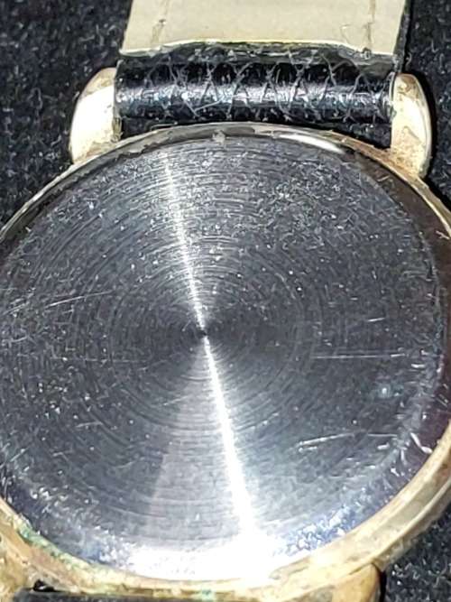 A VINTAGE COLLECTION WOMANS DRESS WATCHES SOLD S IS NOT TESTED