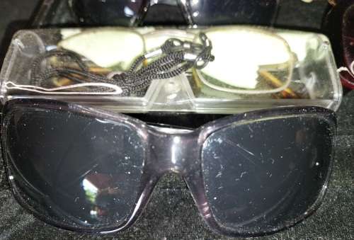 A VINTAGE JOBLOT SUNGLASSES SOLD AS IS