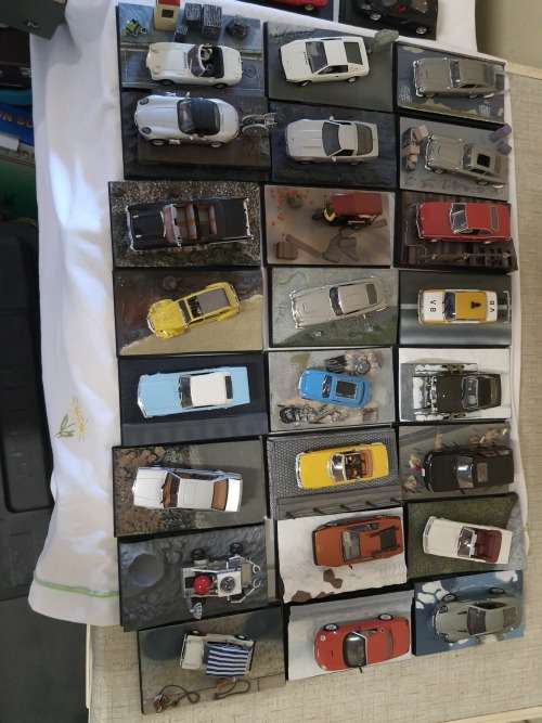 A MASSIVE COLLECTORS COLLECTION OF DIECAST CARS,