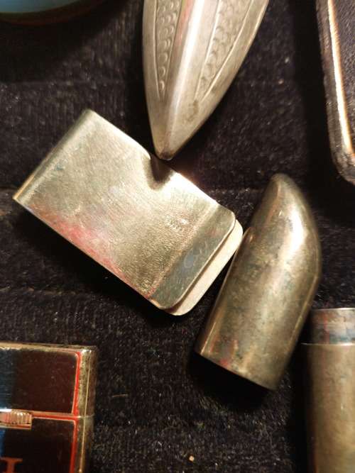 A JOBLOT VINTAGE COLLECTION LIGHTERS FIGURINES, ANTIQUE CONTAINERS, POCKET KNIVES