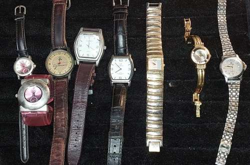 A JOBLOT WOMANS DRESS WATCHES SOLD AS IS NOT TESTED