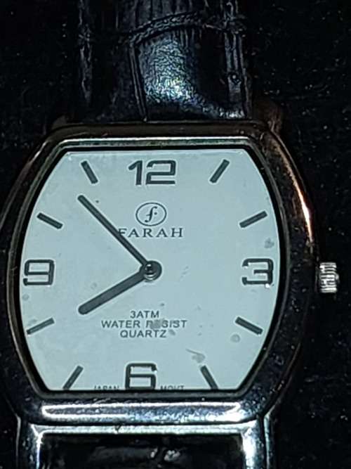 A JOBLOT WOMANS DRESS WATCHES SOLD AS IS NOT TESTED