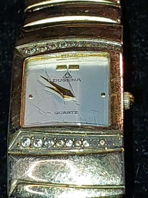 A JOBLOT WOMANS DRESS WATCHES SOLD AS IS NOT TESTED