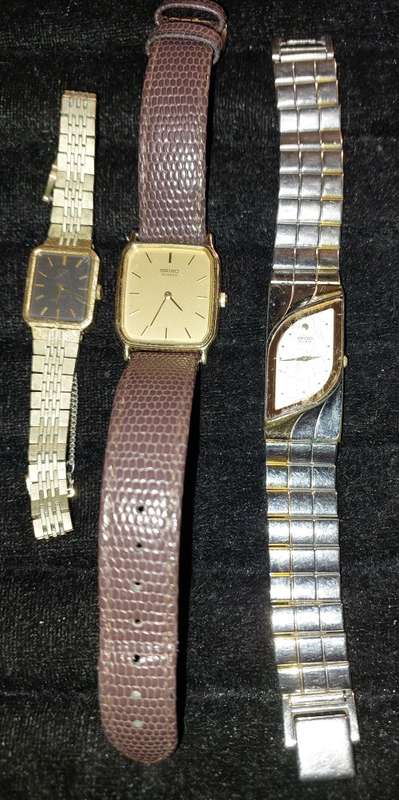 A COLLECTION VINTAGE SEIKO WRIST WATCHES SOLD AS IS NOT TESTED