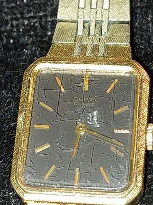 A COLLECTION VINTAGE SEIKO WRIST WATCHES SOLD AS IS NOT TESTED