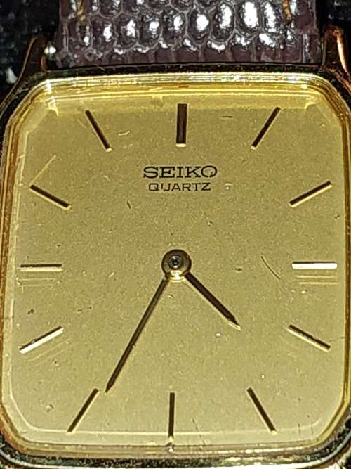 A COLLECTION VINTAGE SEIKO WRIST WATCHES SOLD AS IS NOT TESTED