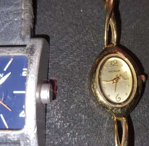 A VINTAGE JOBLOT WOMANS WRIST WATCHES SOLD AS IS NOT TESTED