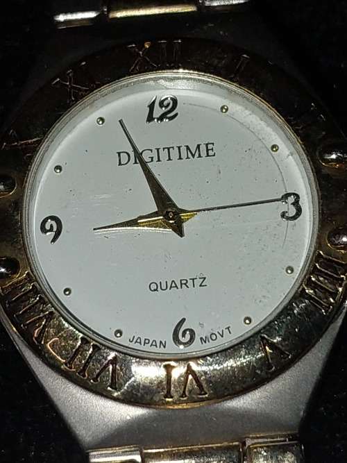 A COLLECTION OF VINTAGE USED FARAH WRIST WATCHES SOLD AS IS NOT TESTED