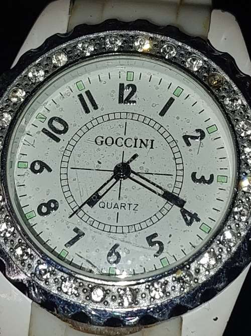 A VINTAGE JOBLOT COSTUME WATCHES SOLD AS IS NOT TESTED