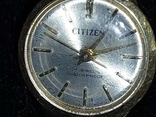 A HIGHLY COLLECTABLE ANTIQUE COLLECTION WOMANS WATCHES