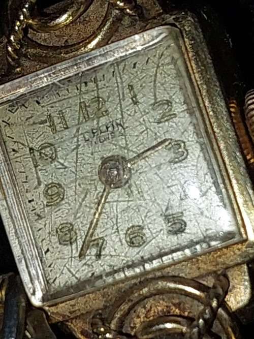 A HIGHLY COLLECTABLE ANTIQUE COLLECTION WOMANS WATCHES