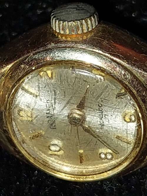 A HIGHLY COLLECTABLE ANTIQUE COLLECTION WOMANS WATCHES