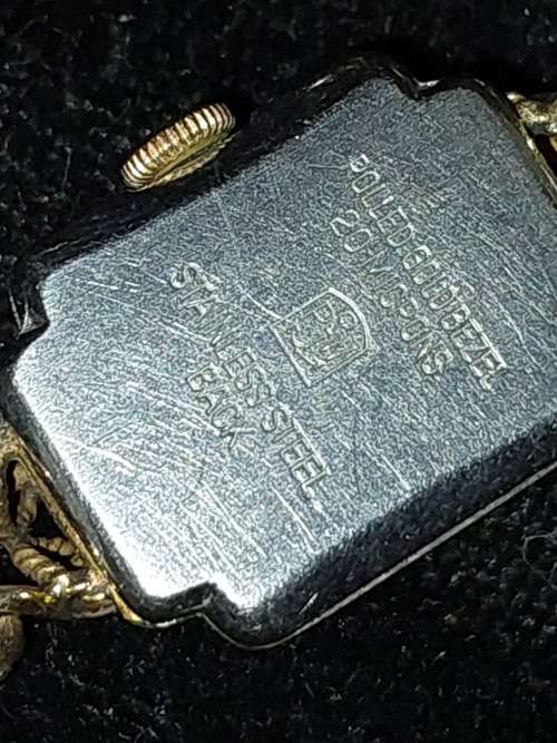 A HIGHLY COLLECTABLE ANTIQUE COLLECTION WOMANS WATCHES