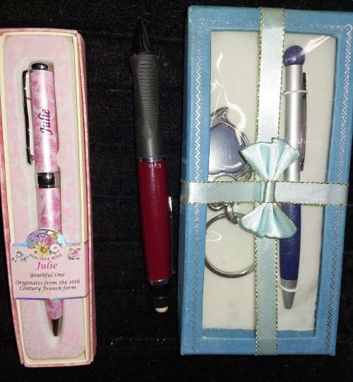 A JOBLT GIFT SETS SOLD AS IS
