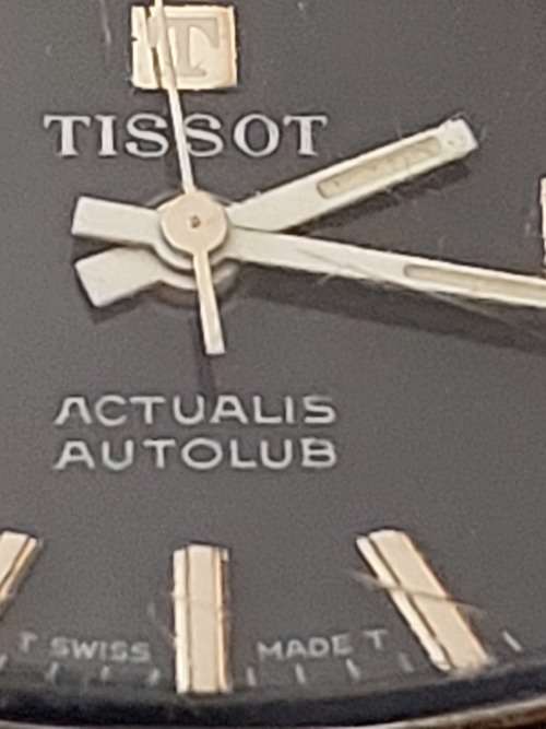 AN ORIGINAL VINTAGE TISSOT SS  ACTUALIS AUTOLUB TELEVISION SHAPE FACE DATEJUST STRETCH BAND