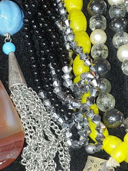 A BULK COLLECTION OF SILVERPLATED AND STAINLESS STEEL, MURANO GLASS, AND OTHER SEMI PRECIOUS GEM ST
