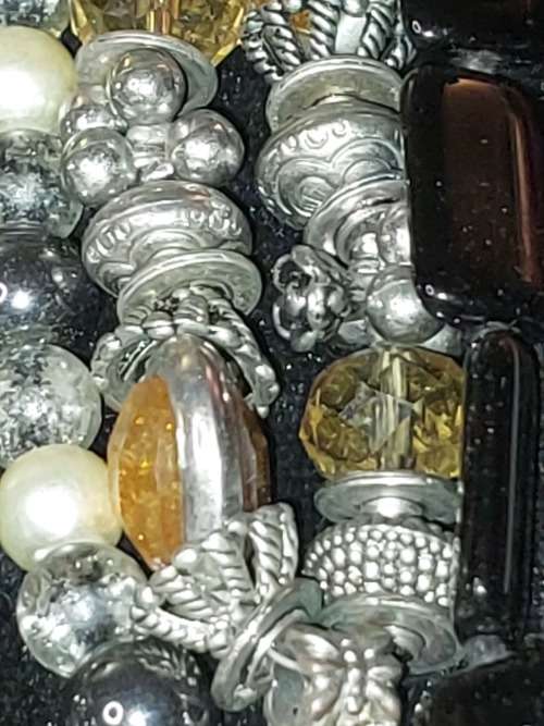 A BULK COLLECTION OF SILVERPLATED AND STAINLESS STEEL, MURANO GLASS, AND OTHER SEMI PRECIOUS GEM ST
