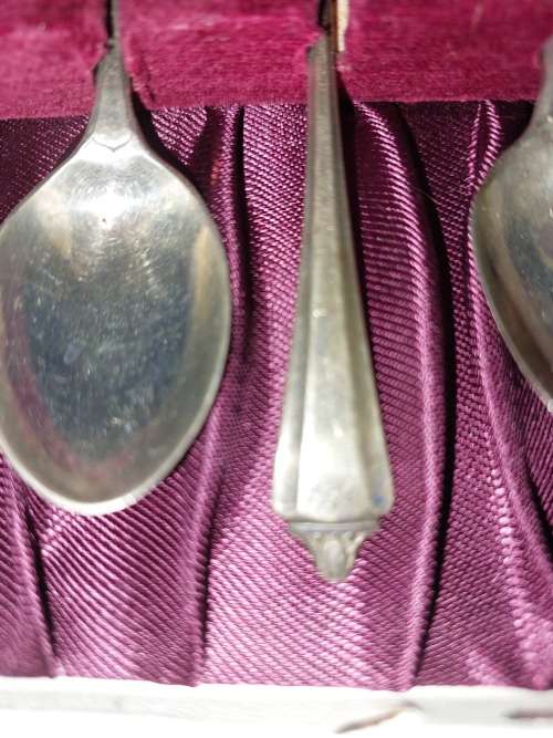 TWO ANTIQUE SILVER PLATED EPNS FINEST FINISH MADE IN SHEFFIELD ENGLAND TEASPOON SETS CASED