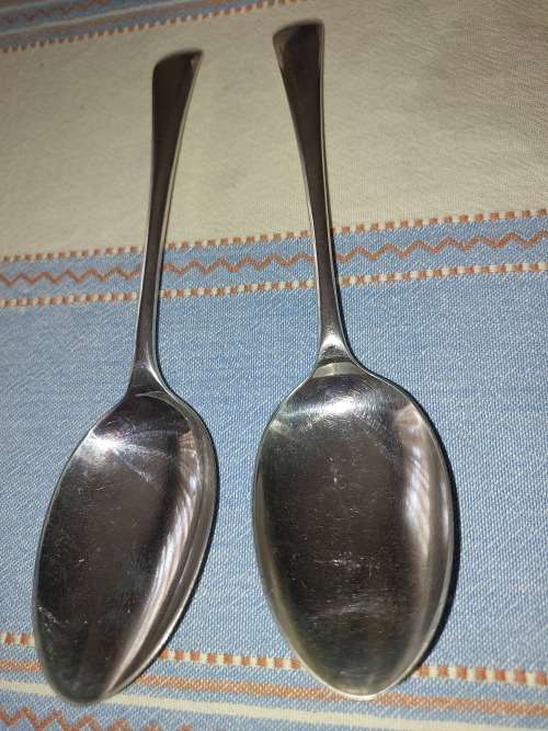 A COLLECTION OF ENGLISH EPNS CUTLERY SOLD AS IS