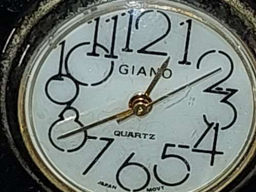 AN ANTIQUE COLLECTION WOMANS WATCHES SOLD AS IS NOT TESTED