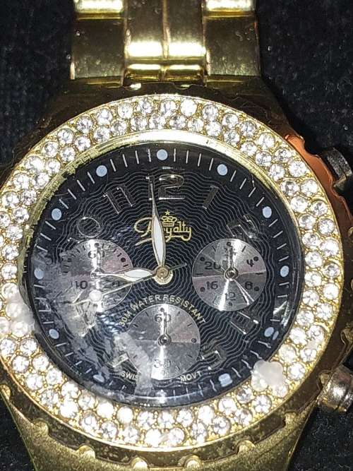 A COLLECTION OF FASHION DRESS WATCHES SOLD AS IS NOT TESTED