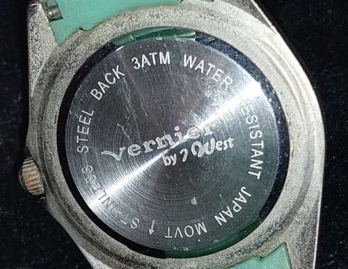 A COLLECTION OF FASHION DRESS WATCHES SOLD AS IS NOT TESTED