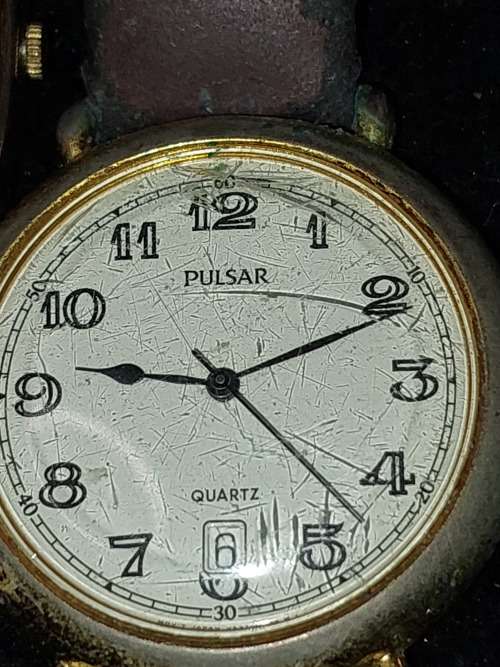 A COLLECTION OF QUALITY PULSAR AND OTHER WRISTWATCHES SOLD AS IS NOT TESTED