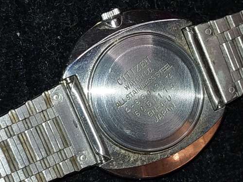 A COLLECTION OF QUALITY PULSAR AND OTHER WRISTWATCHES SOLD AS IS NOT TESTED
