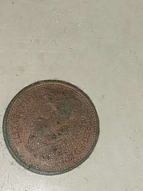 AN ANTIQUE COLLECTION OF BRITISH COINS SOLD AS IS